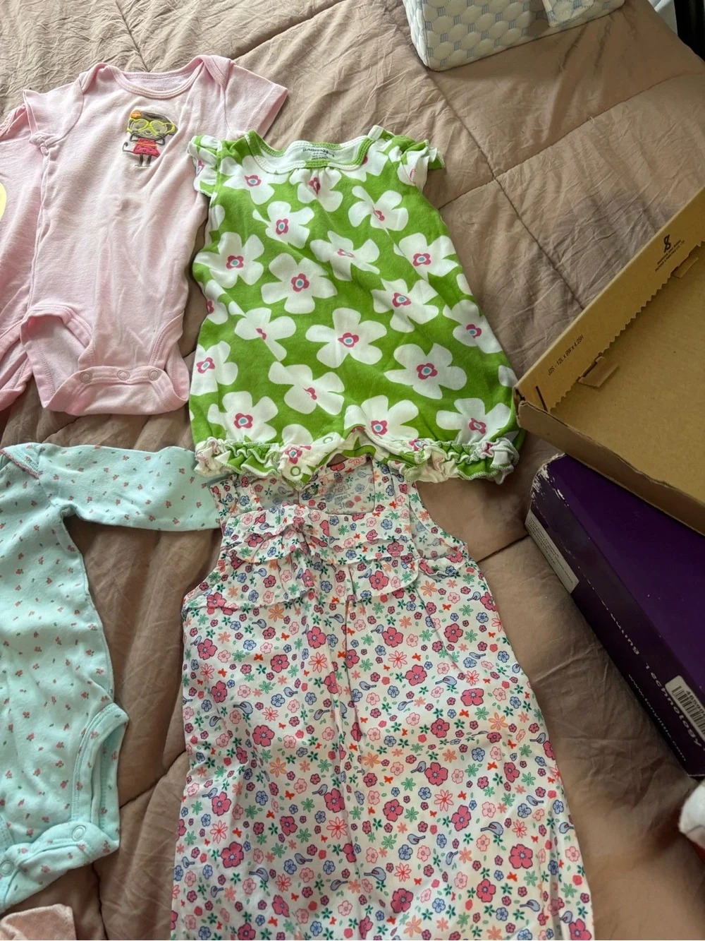 Baby Girls Mixed One-Piece Bodysuit Set - Pink, Green, Cream, Mint